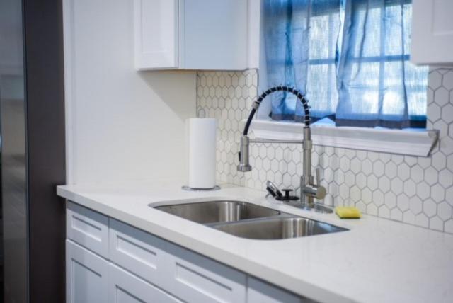 Nola Getaway With King Suite 10 Mins From French Quarter New Orleans Exterior photo